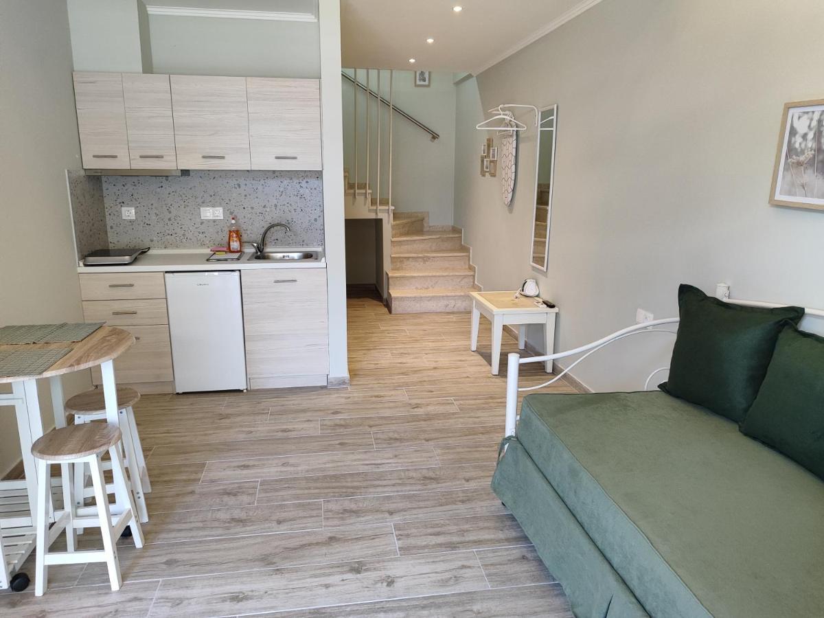 Kamares Suites 2 Nea Kallikrateia Exteriör bild