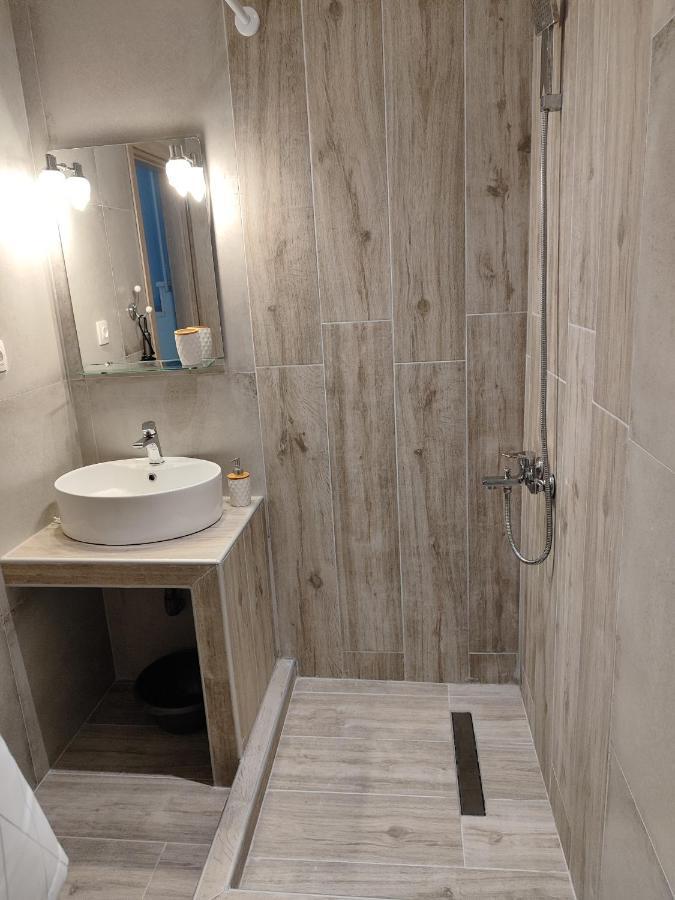 Kamares Suites 2 Nea Kallikrateia Exteriör bild