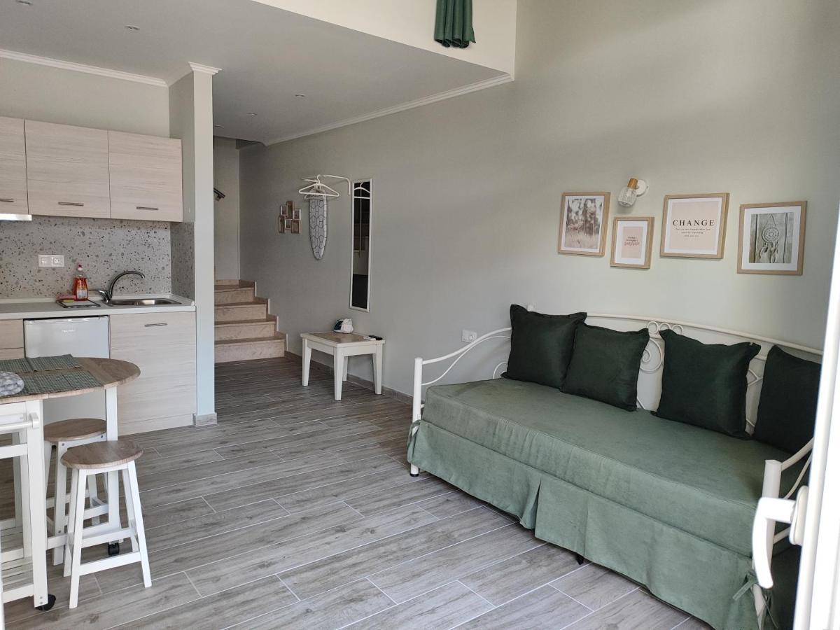 Kamares Suites 2 Nea Kallikrateia Exteriör bild